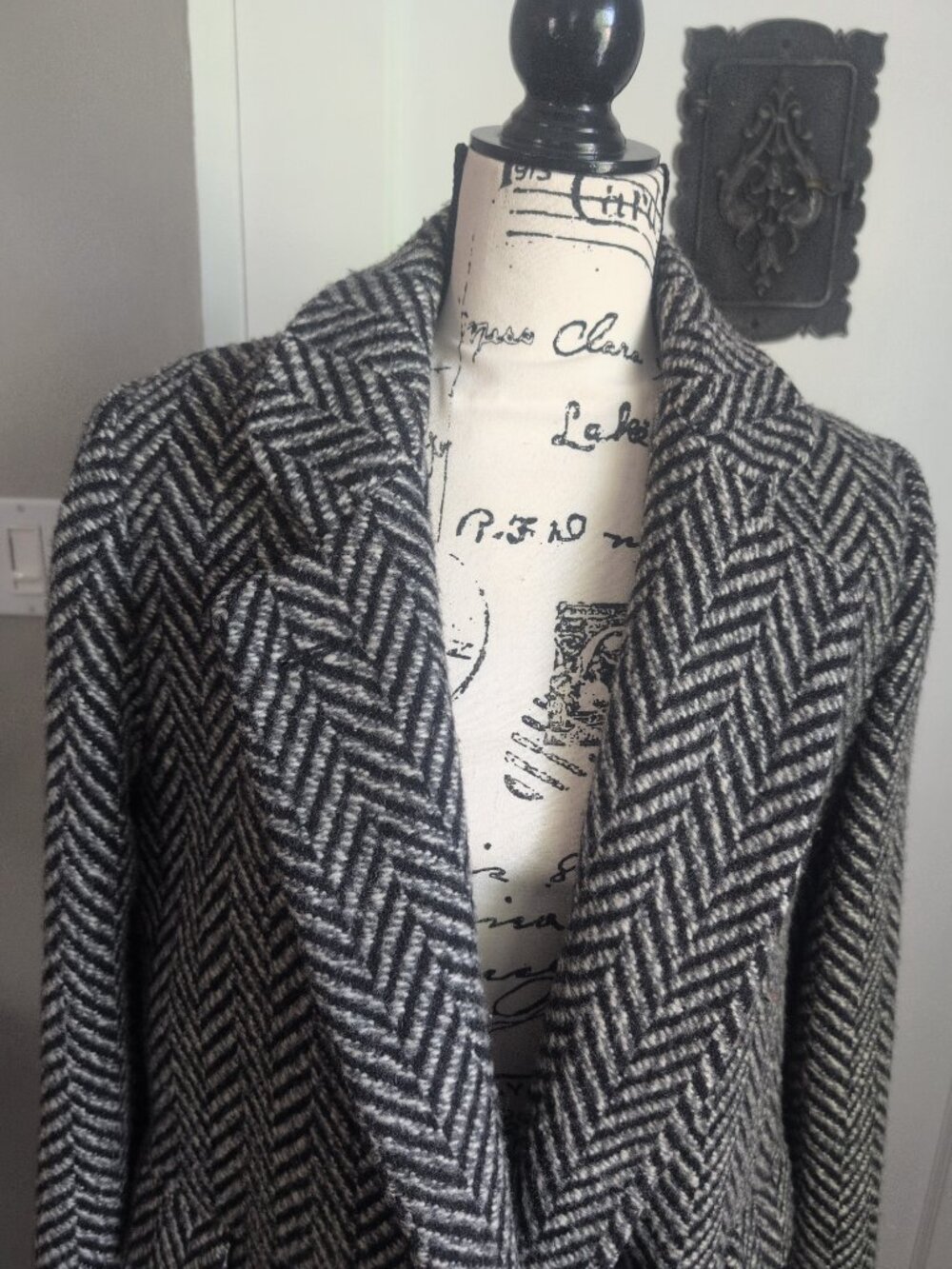Retro Oversized Double Breasted Chevron Coat 100% Wool Sz 8 - Picture 3 of 13